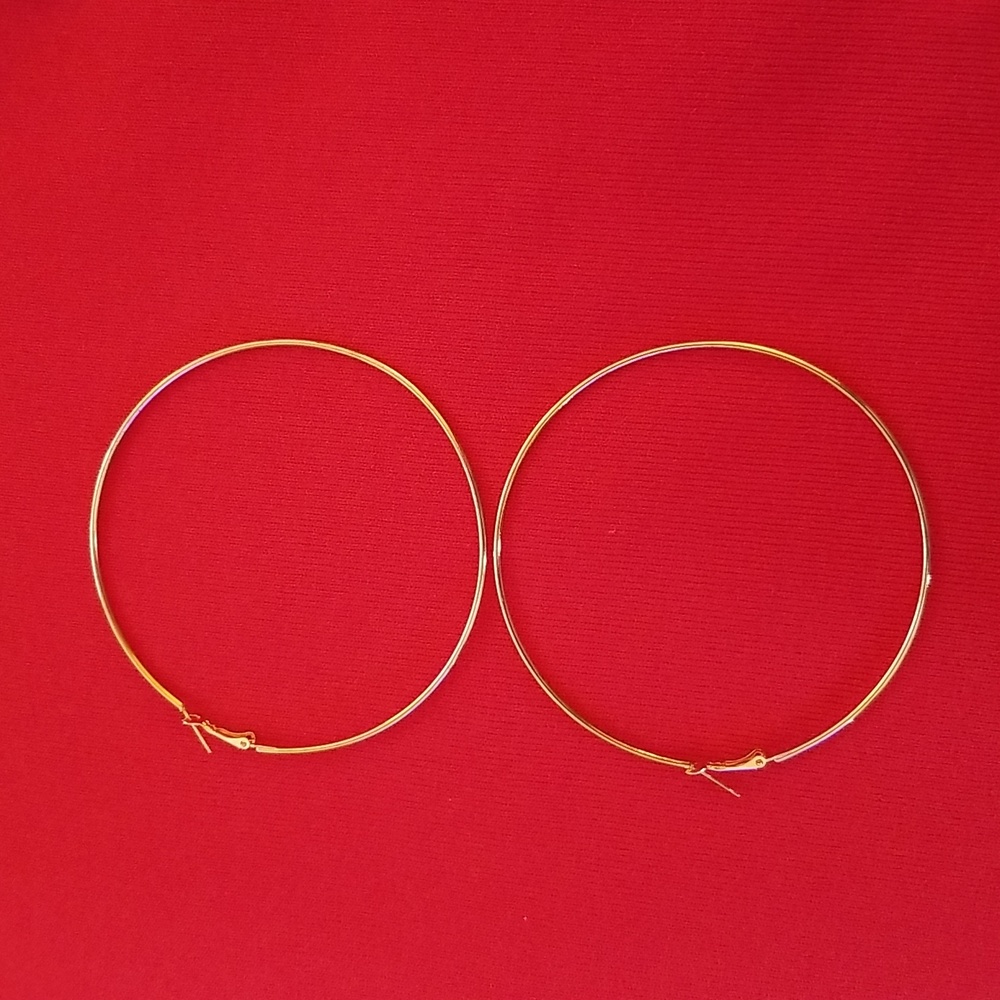 Goldtone Hoops - Picture 4 of 4
